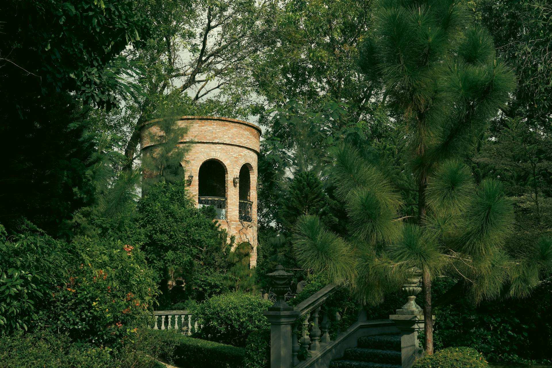 Heritage garden restoration project by Storeauschool