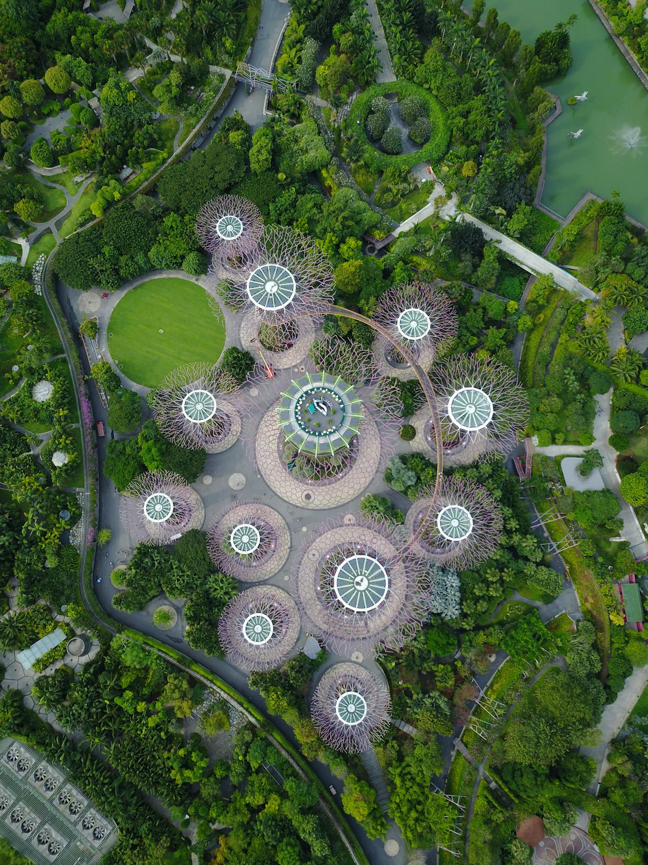 Beautiful landscape garden design by Storeauschool